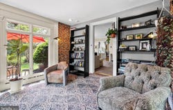 14 WINDSOR CIR, SPRINGFIELD, PA 19064