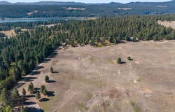 350 Brook Dr, Elk, WA 99009