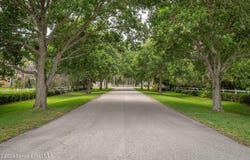 4500 Hunters Run Circle, Grant, FL 32949