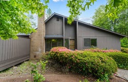 101 WESTBROOK Way, Eugene, OR 97405