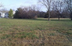 206 E Sundance Drive, Paola, KS 66071