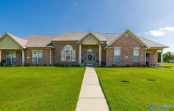 76 Jackson Way, Decatur, AL 35603
