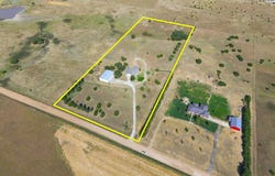 10422 SW 10th Ave, Pratt, KS 67124