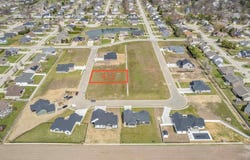 412 Sundown Lane, Chatham, IL 62629