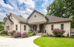 32 Sunhaven Drive, Jackson, TN 38305