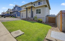 37984 JUNIPER St, Sandy, OR 97055
