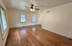 206 SW 24th ST, Topeka, KS 66611