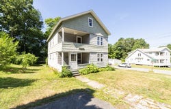 17 Hunnewell Rd, Worcester, MA 01606