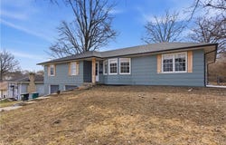 9113 E 83rd Place, Raytown, MO 64138