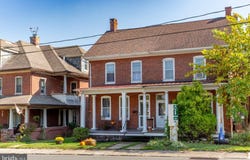 102 QUAKERTOWN AVENUE, PENNSBURG, PA 18073