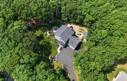 1 Otter Run Road, Freeport, ME 04032