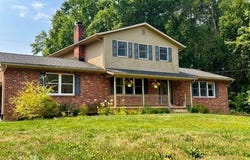 3090 Sourek Road, Akron, OH 44333