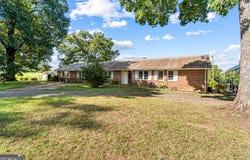 211 Allen Road, Musella, GA 31066