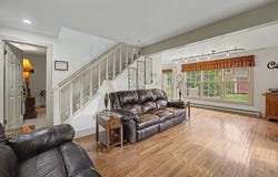11 Settler Lane, Galena, IL 61036