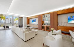 515 Valencia Ave, Coral Gables, FL 33134