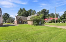 1744 Old Commerce Road, Robinsonville, MS 38664