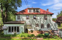 32 Terrace Dr, Worcester, MA 01609