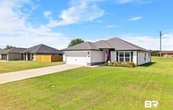 140 St Stephens Ct, Atmore, AL 36502