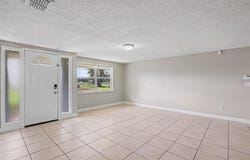 3805 MCINTOSH Road, DOVER, FL 33527