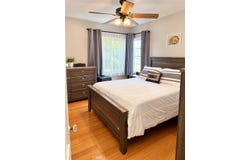 1910 N Evergreen, Burbank, CA 91505