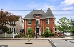 1919 W POINT Pike, LANSDALE, PA 19446