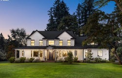 4725 UPPER Dr, LakeOswego, OR 97035