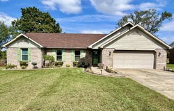 32 Lynns Way, Somerset, KY 42503
