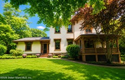 111 Douglas Road, Staten Island, NY 10304