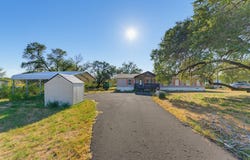 3015 EICHMAN RD, Poteet, TX 78065