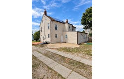2521 Grand Avenue, Baldwin, NY 11510