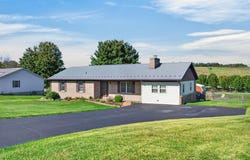 192 Whispering Pines Rd, Max Meadows, VA 24360