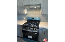 711 Larch St, Inglewood, CA 90301