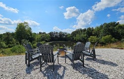 Sharps Pl, Perry, MO 63462