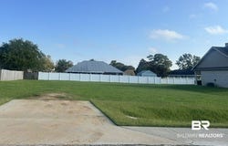 19585 E Silverhill Ave, Robertsdale, AL 36567