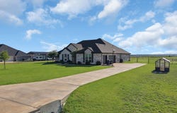 259 Durning Road, Van Alstyne, TX 75495