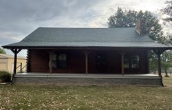 4452 S 70th Road, Bolivar, MO 65613
