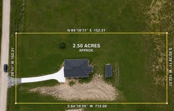 1948 County Road 1255, Savoy, TX 75479
