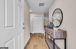 14 STEVEN Drive, VOORHEES, NJ 08043