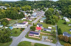 605 E 5th Street, Damascus, VA 24236