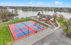 753 Boulevard De Cannes, Edwardsville, IL 62025