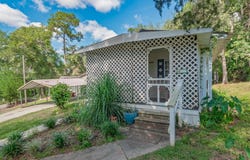 1809 DEERTREE Drive, Tallahassee, FL 32304