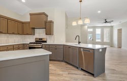 16637 Crossing Circle, Lindale, TX 75771