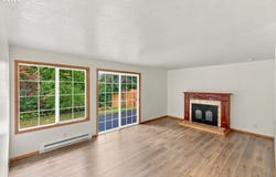 3650 EDGEWOOD Dr, NorthBend, OR 97459