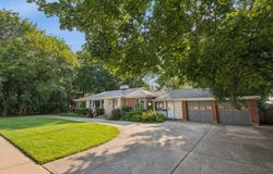 412 Dundee Avenue, Barrington, IL 60010