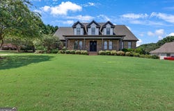 1232 Reece Drive, Hoschton, GA 30548