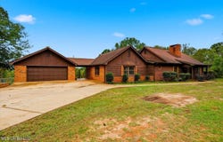 9472 S Highway 13, Morton, MS 39117