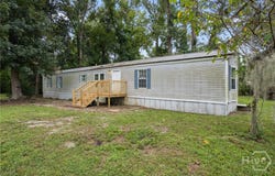 253 Cornfield Avenue, Midway, GA 31320