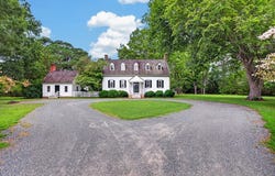 11096 HERMITAGE RD, BELLE HAVEN, VA 23306