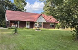 729 Morris Rd, Diboll, TX 75941