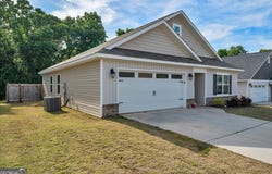 137 Red Tail Circle, Byron, GA 31008